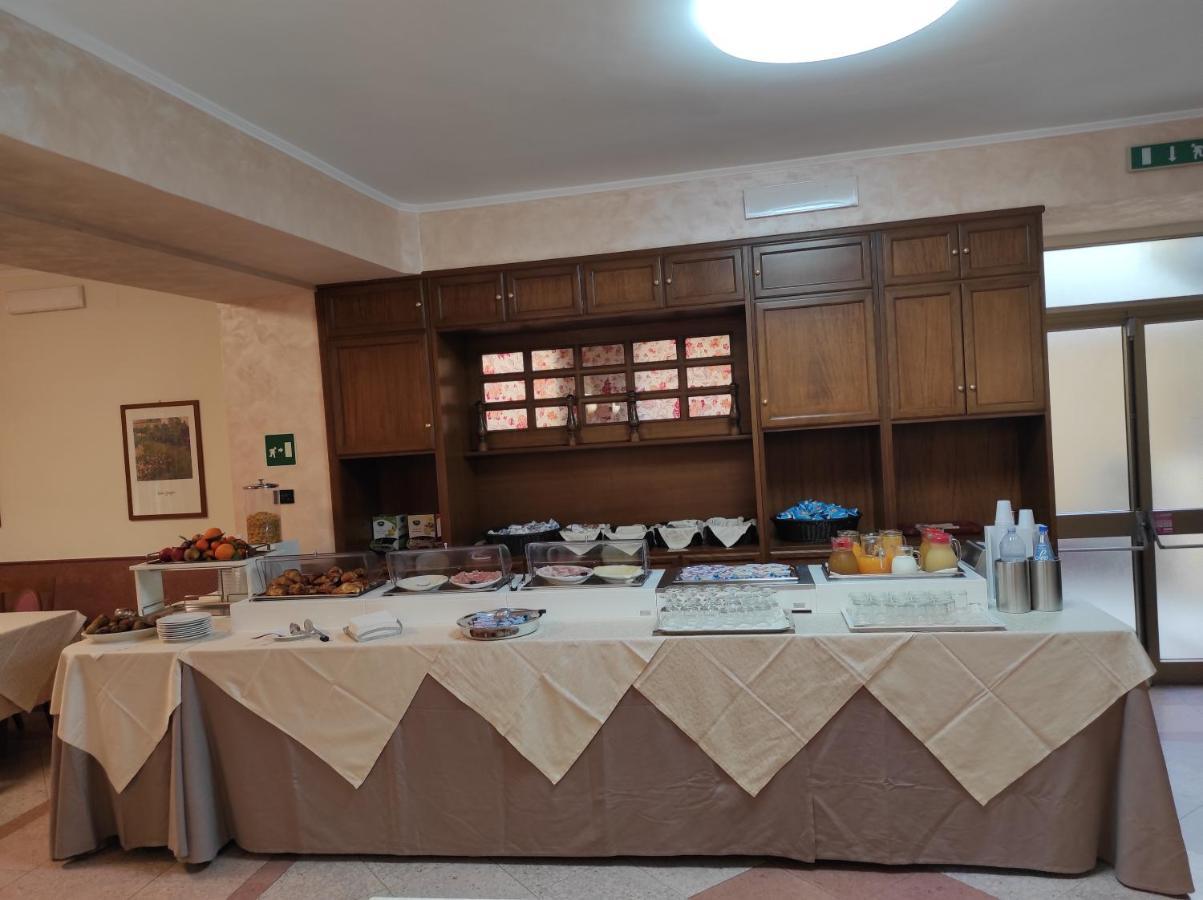 Il Nocchiero City Hotel Соверато-Марина Экстерьер фото