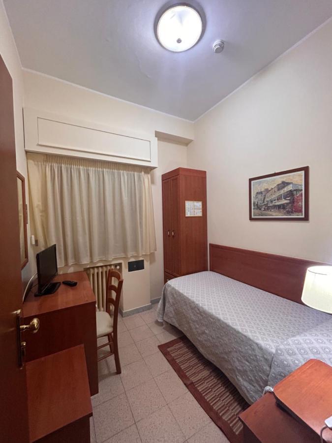 Il Nocchiero City Hotel Соверато-Марина Экстерьер фото