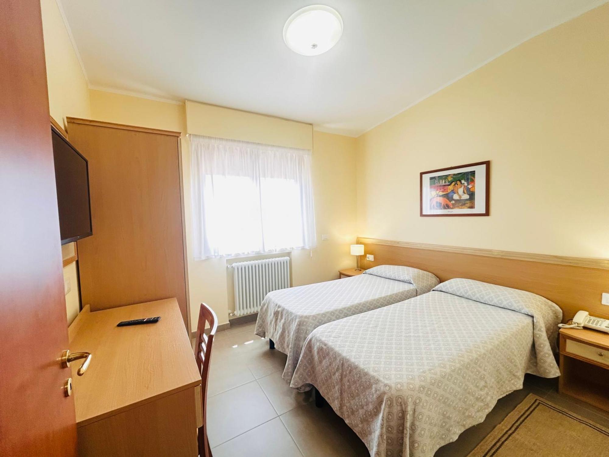 Il Nocchiero City Hotel Соверато-Марина Экстерьер фото