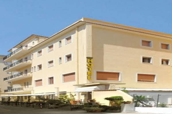 Il Nocchiero City Hotel Соверато-Марина Экстерьер фото