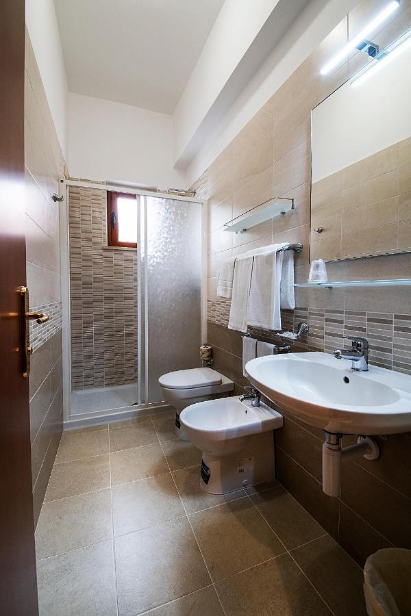 Il Nocchiero City Hotel Соверато-Марина Экстерьер фото